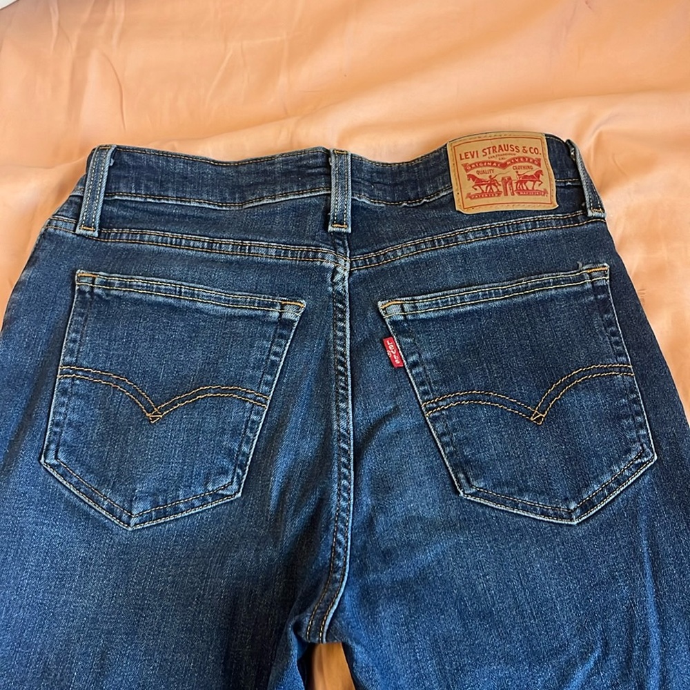 Dark blue Levi’s 726 flare jeans size 29